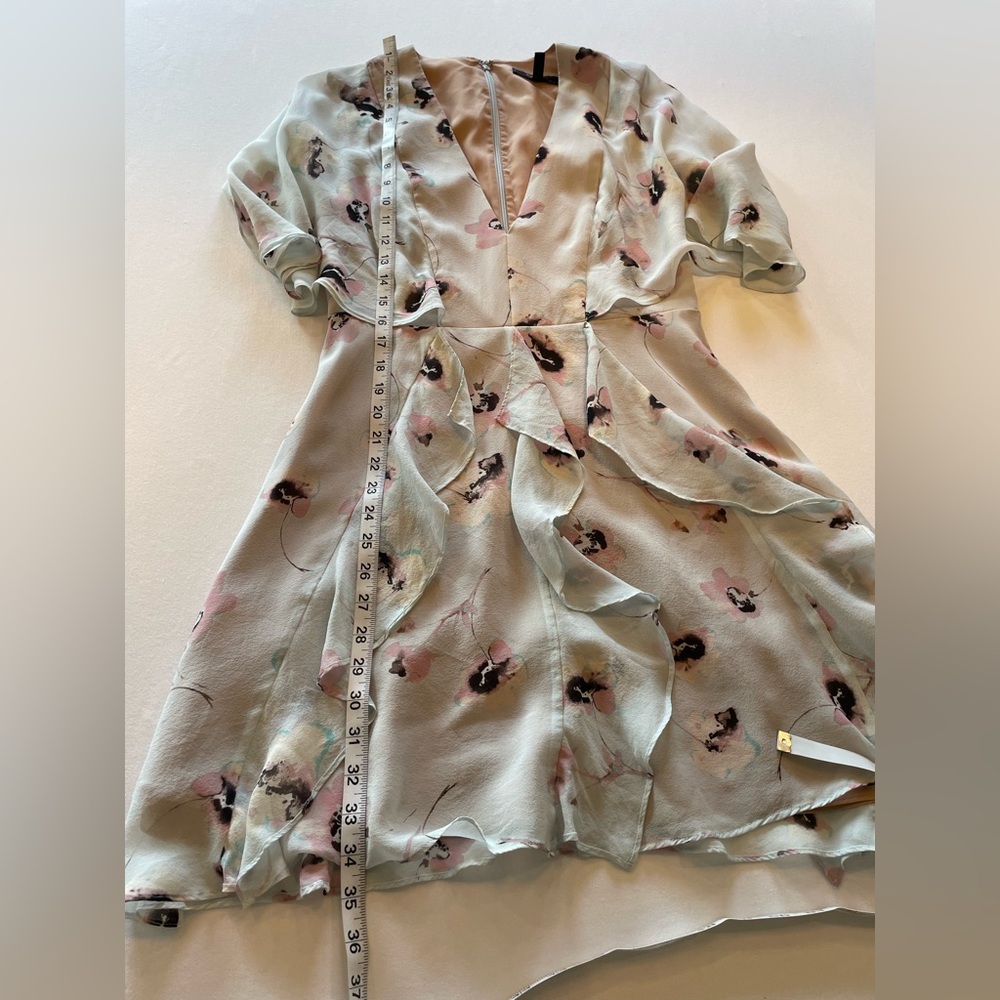 BCBGMaxAzria 100% silk maple dress in pearl blue floral combo size 6 retail $198 - Picture 11 of 11